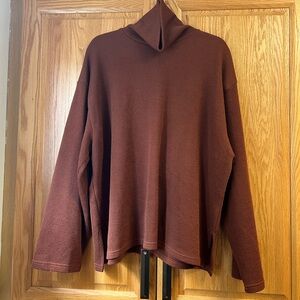 Oversized Oak + Fort Ribbed Turtleneck